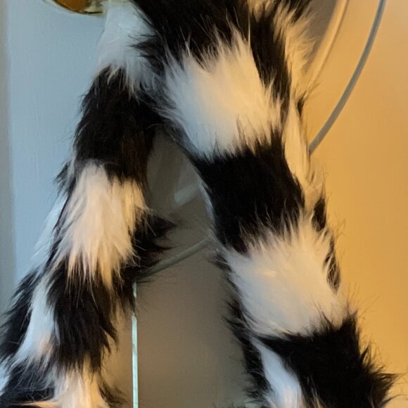 ⭐️HOST PICK⭐️MacKenzie Childs Totally Mod Fab Fur Check Tote! -NEW - Picture 13 of 16